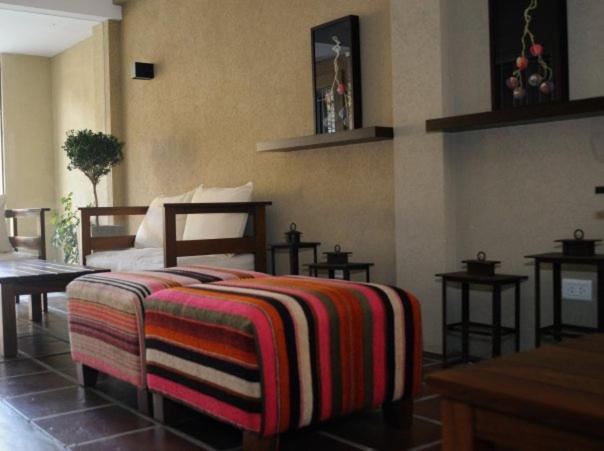 Tayka Suites Салта Екстериор снимка
